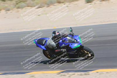 media/Oct-01-2023-SoCal Trackdays (Sun) [[4c570cc352]]/Turn 10 Inside (1250pm)/
